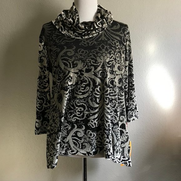 Ruby Rd. Velvet Turtle Neck - Picture 1 of 7